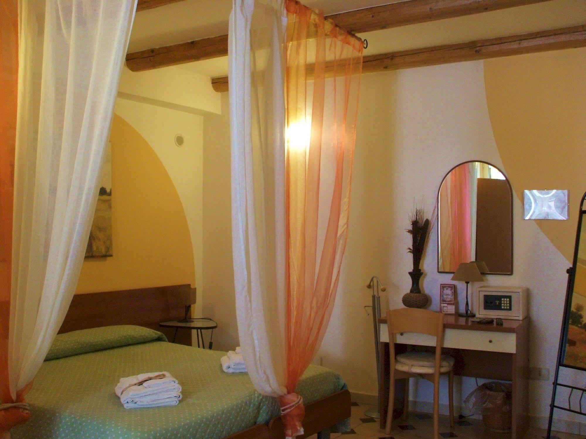 B&B Vinci Noto Extérieur photo